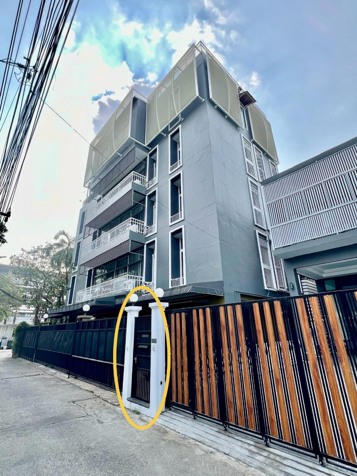 Samsen Suites Spacious 2Br Contemporary Thai Style Bangkok Exterior foto