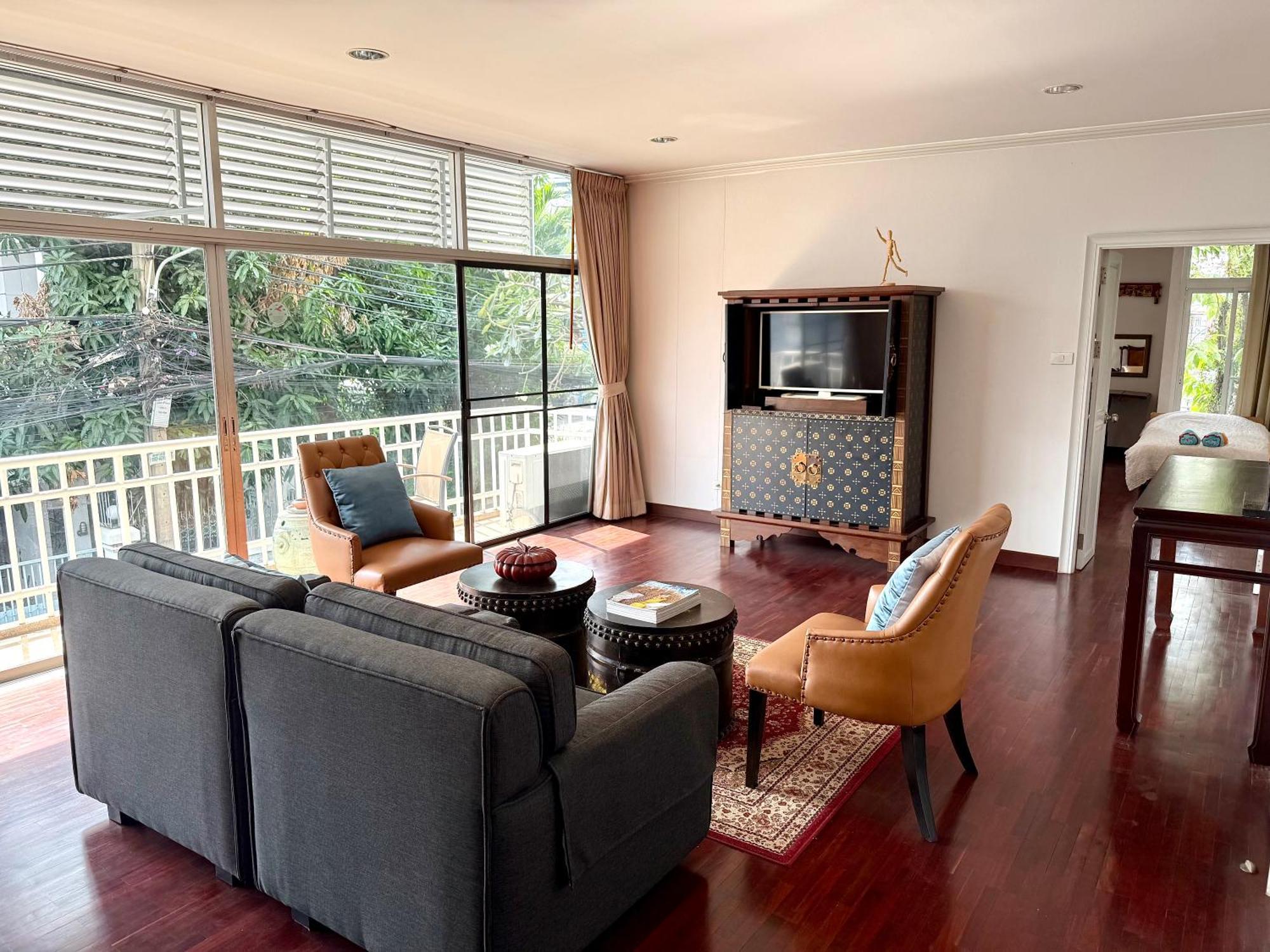 Samsen Suites Spacious 2Br Contemporary Thai Style Bangkok Exterior foto