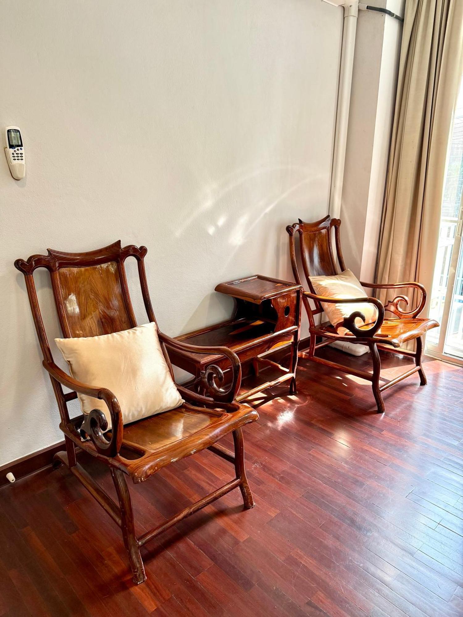 Samsen Suites Spacious 2Br Contemporary Thai Style Bangkok Exterior foto